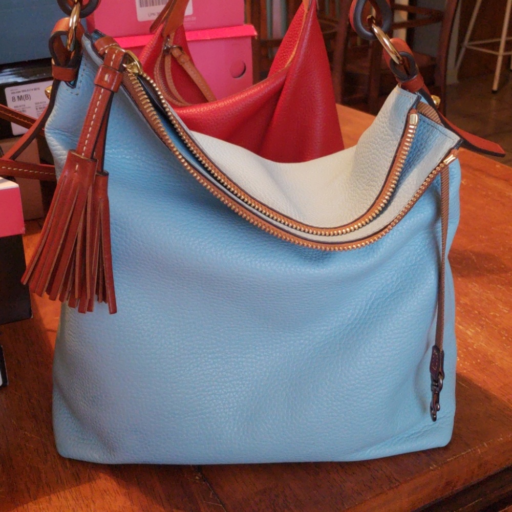 Purse - Picture 2 of 2